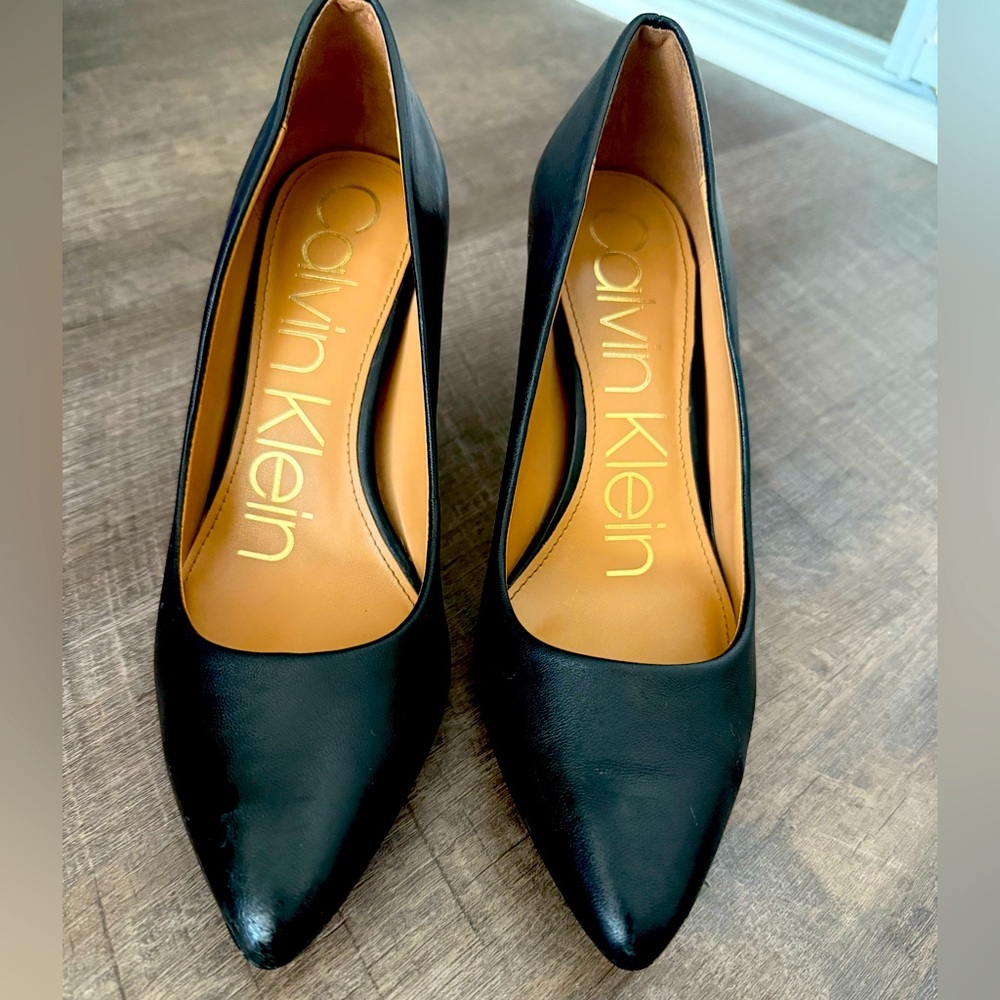 Calvin Klein 
High heels women shoes
Black
Leather
Worn but good condition